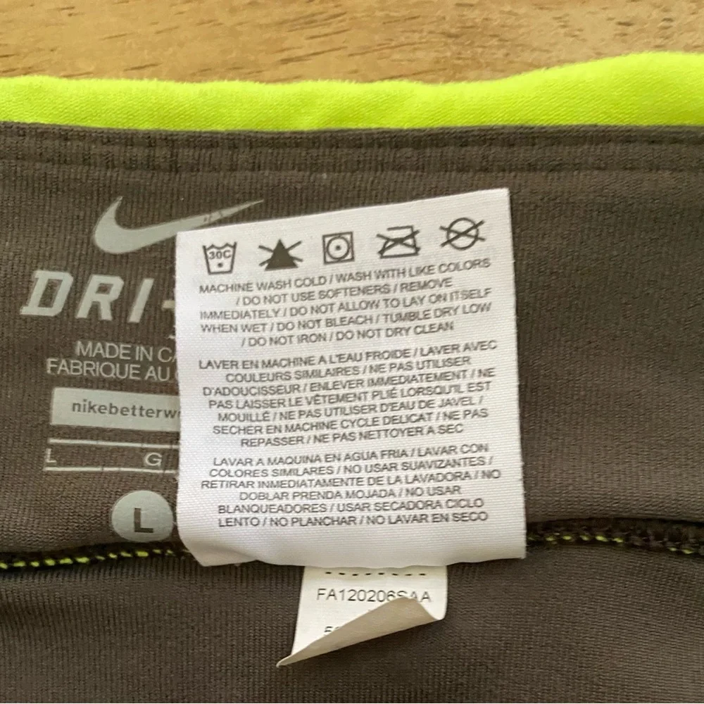 Nike Dri Fit Women’s‎ Sz L Dk Gray Capri Athletic Running Leggings - Picture 6 of 13